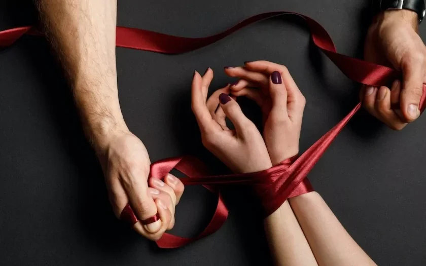 BDSM-аксесуари та інтимні ігри: з чого починати?